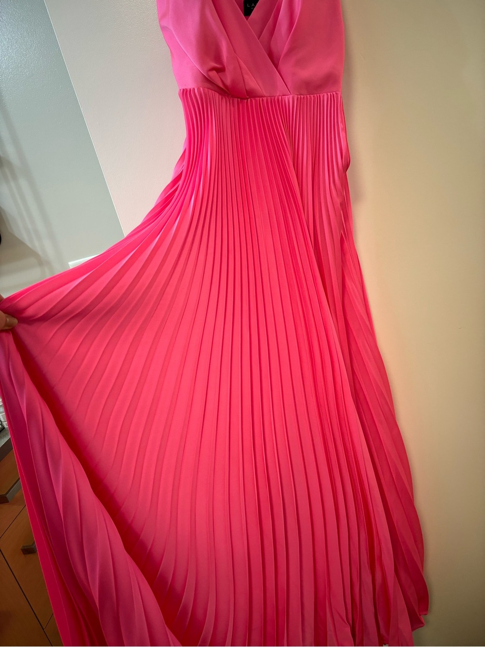 Laundry By Shelli Segal Hot Pink Pleated V-Neck Maxi Dress - Picture 3 of 6